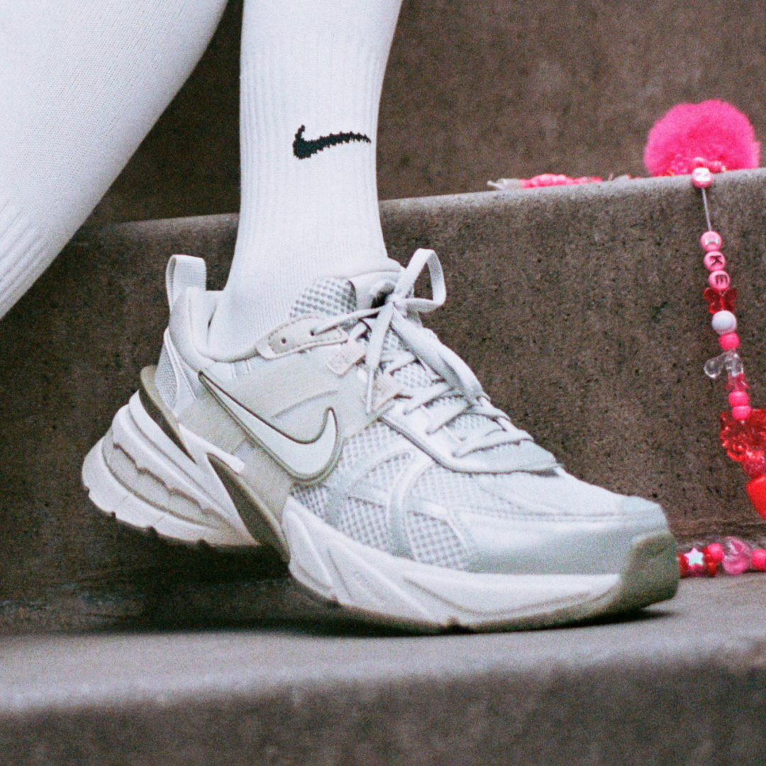 Nike promenade top